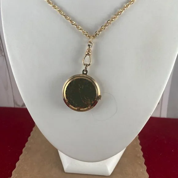 Vintage Bulova Pendant Watch 1.25 inch Square Face on Round Bezel Gold Plated - Picture 4 of 6